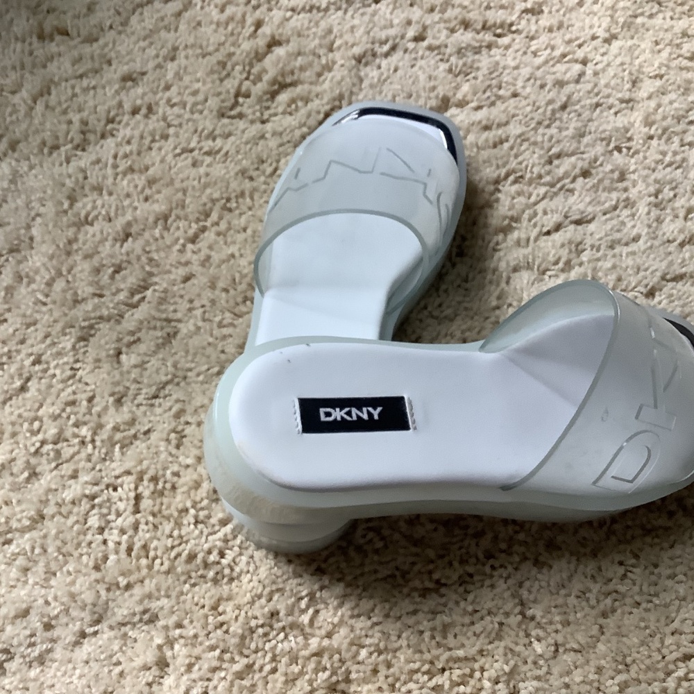 Shoes - Picture 11 of 12